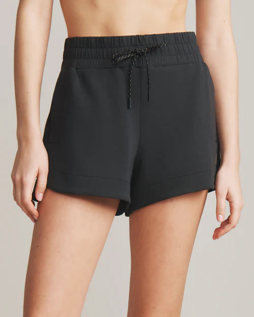 Rhone - Women's DreamGlow™ Short