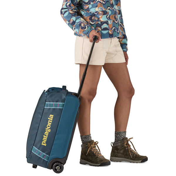 Patagonia Black Hole® Wheeled Duffel 40L – Legend Coastal