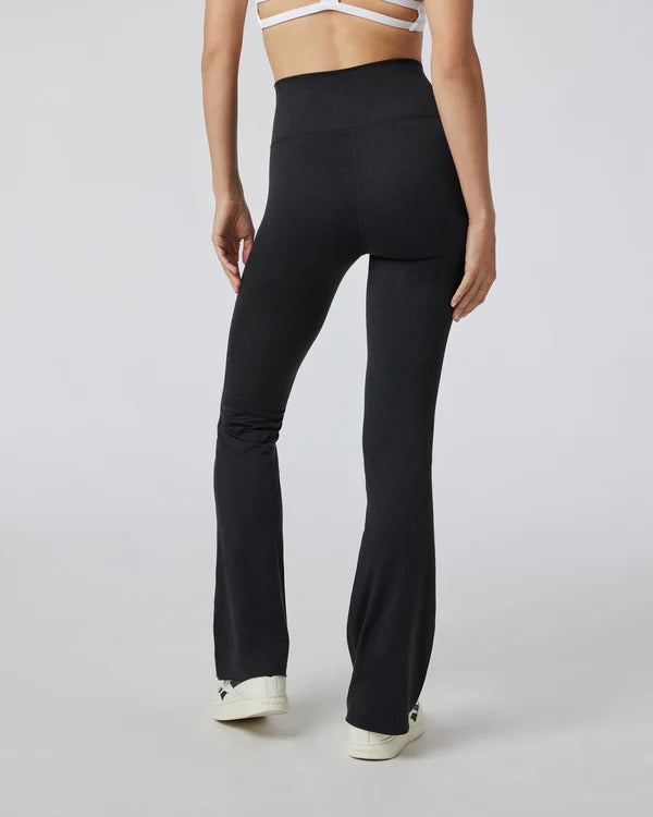 Vuori - Halo Slim Flare Pant