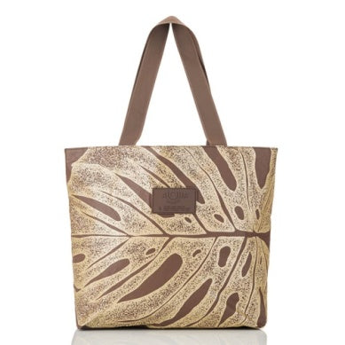 ALOHA - Deliciosa Day Tripper in Luster Coconut