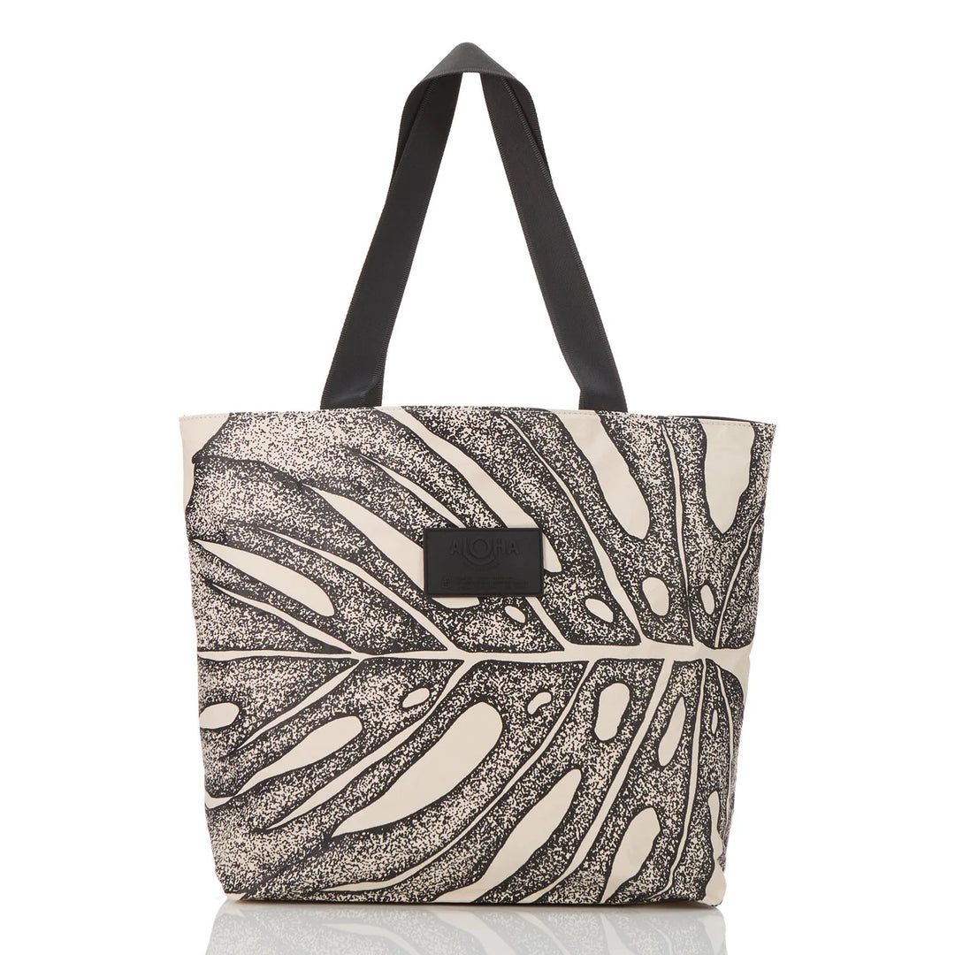 ALOHA: Deliciosa Day Tripper in Black / Sandstone