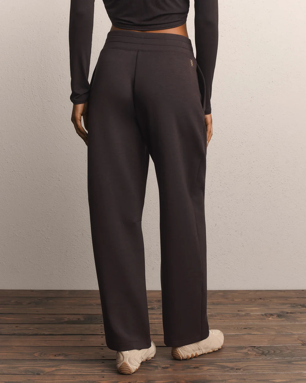 Rhone - DreamGlow® Barrel Leg Pant