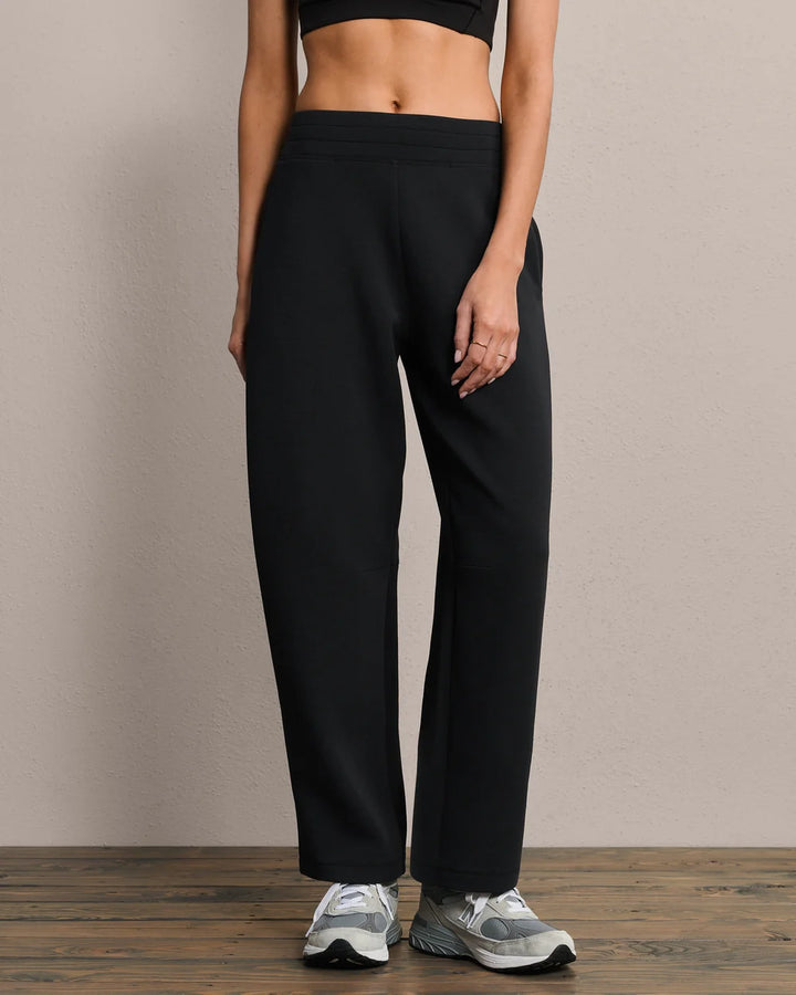 Rhone - DreamGlow® Barrel Leg Pant