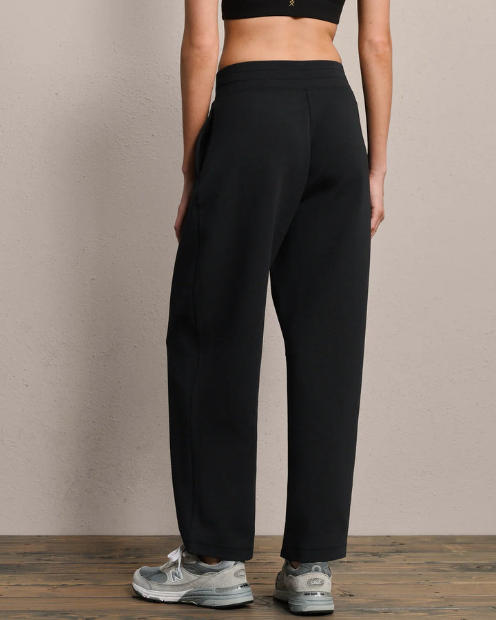 Rhone - DreamGlow® Barrel Leg Pant