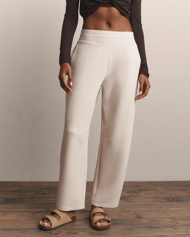 Rhone - DreamGlow® Barrel Leg Pant
