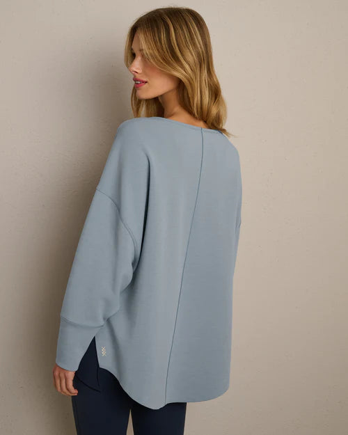 Rhone - Women's DreamGlow Pullover