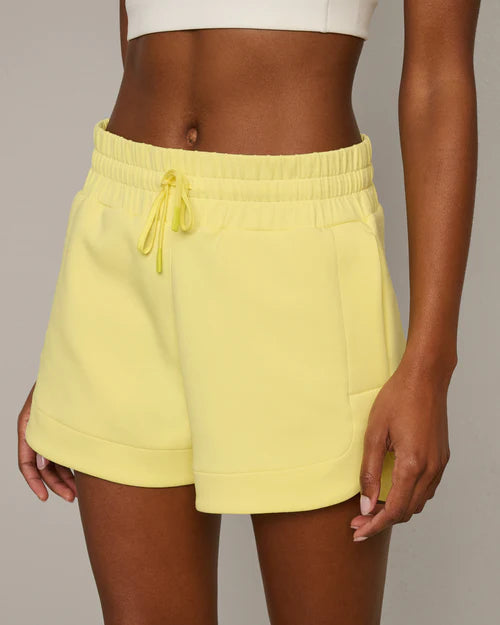 Rhone - Women's DreamGlow™ Short  3"