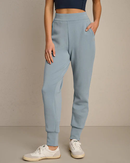 Rhone - Women's DreamGlow™ Tapered Pant