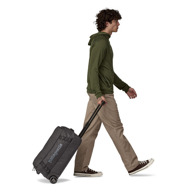 Patagonia : Black Hole® Matte Wheeled Duffel 40L – Legend