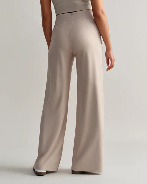 Rhone Ripple Sweatpant in Taupe