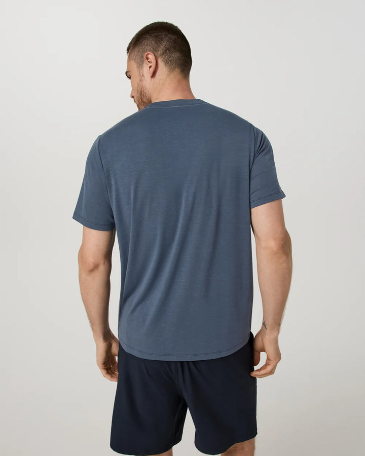 Vuori - Current Tech Tee