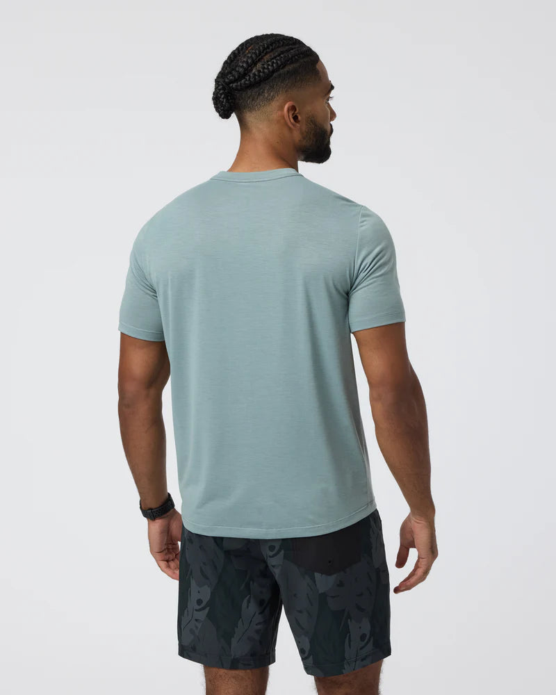 Vuori - Current Tech Tee