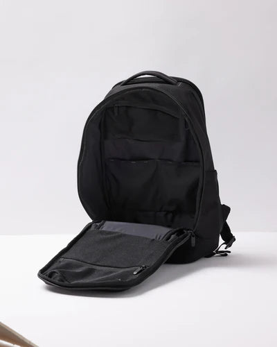 Vuori - Pursuits Commuter Backpack