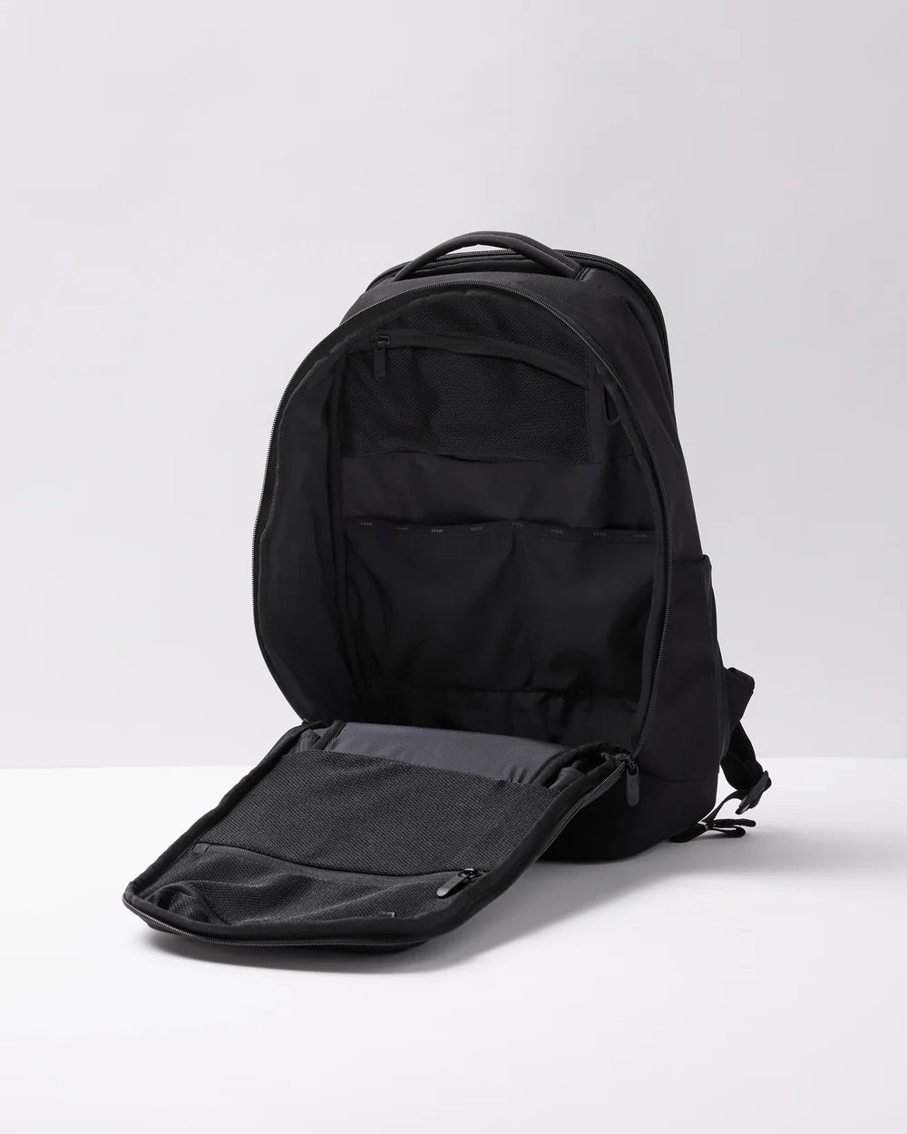 Vuori Pursuits Commuter Backpack