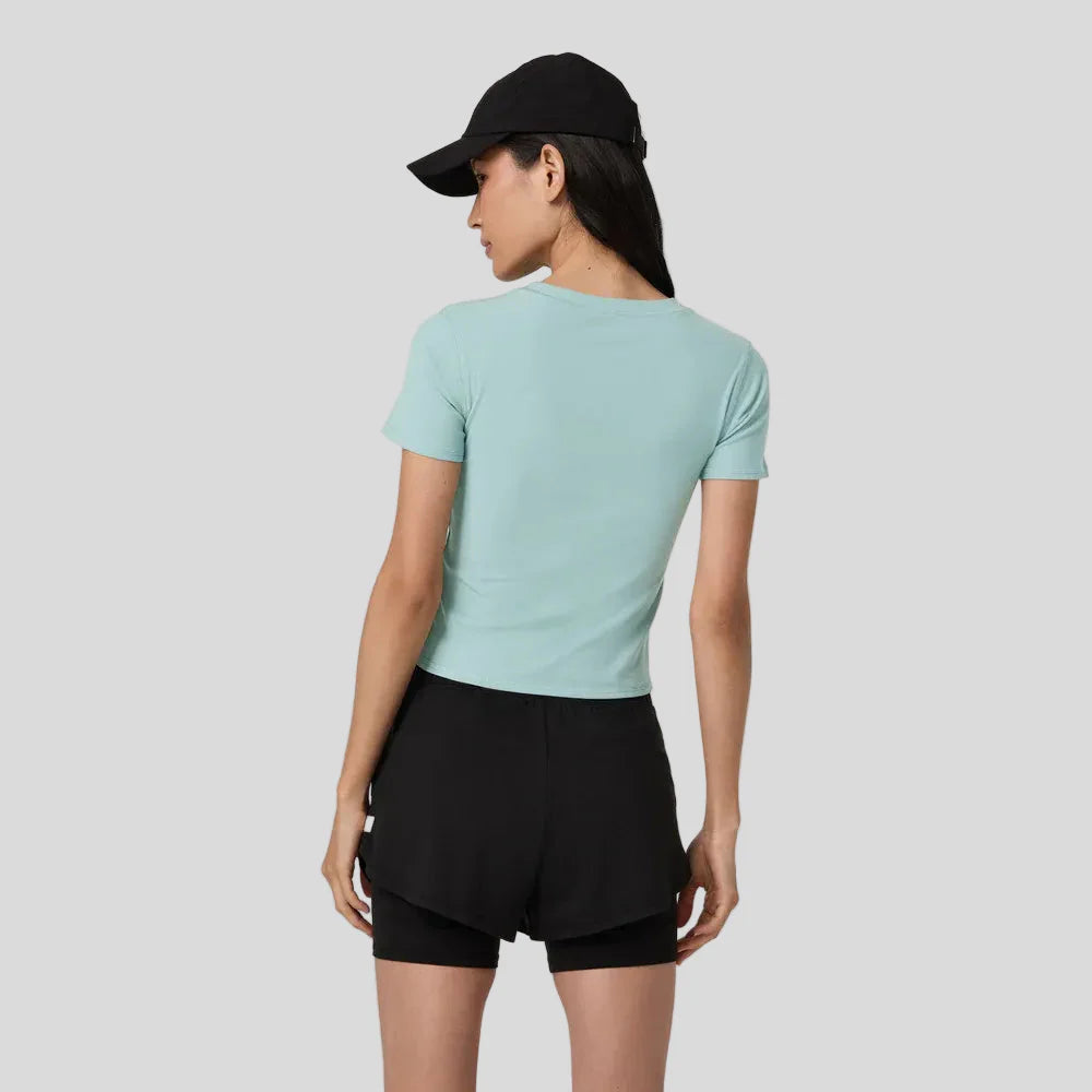 Vuori - Pose Fitted Tee