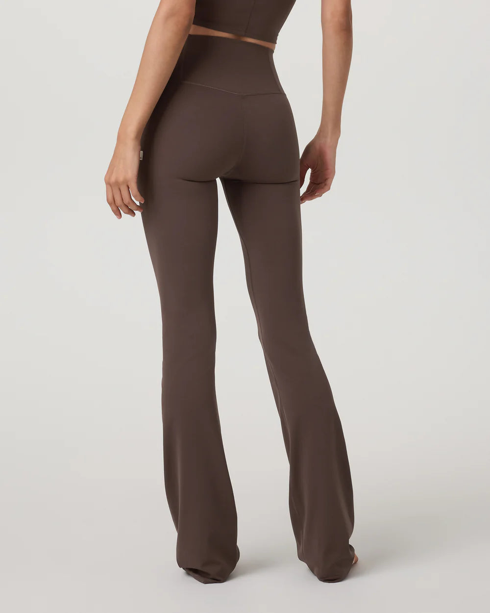 Vuori AllTheFeels™ Slim Flare