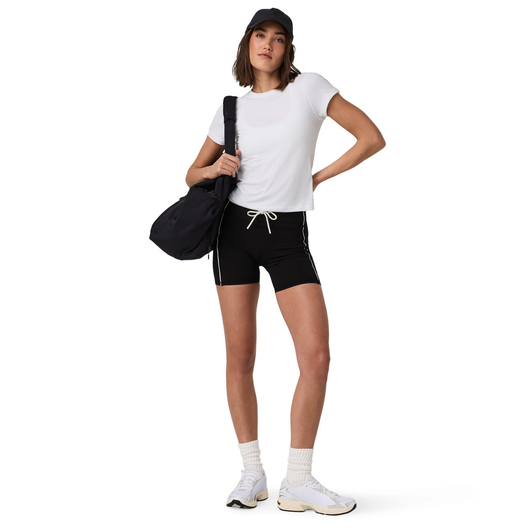 Smooth performance jersey that wicks away sweat makes this Vuori Lux tee