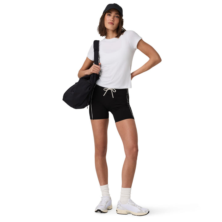 Smooth performance jersey that wicks away sweat makes this Vuori Lux tee