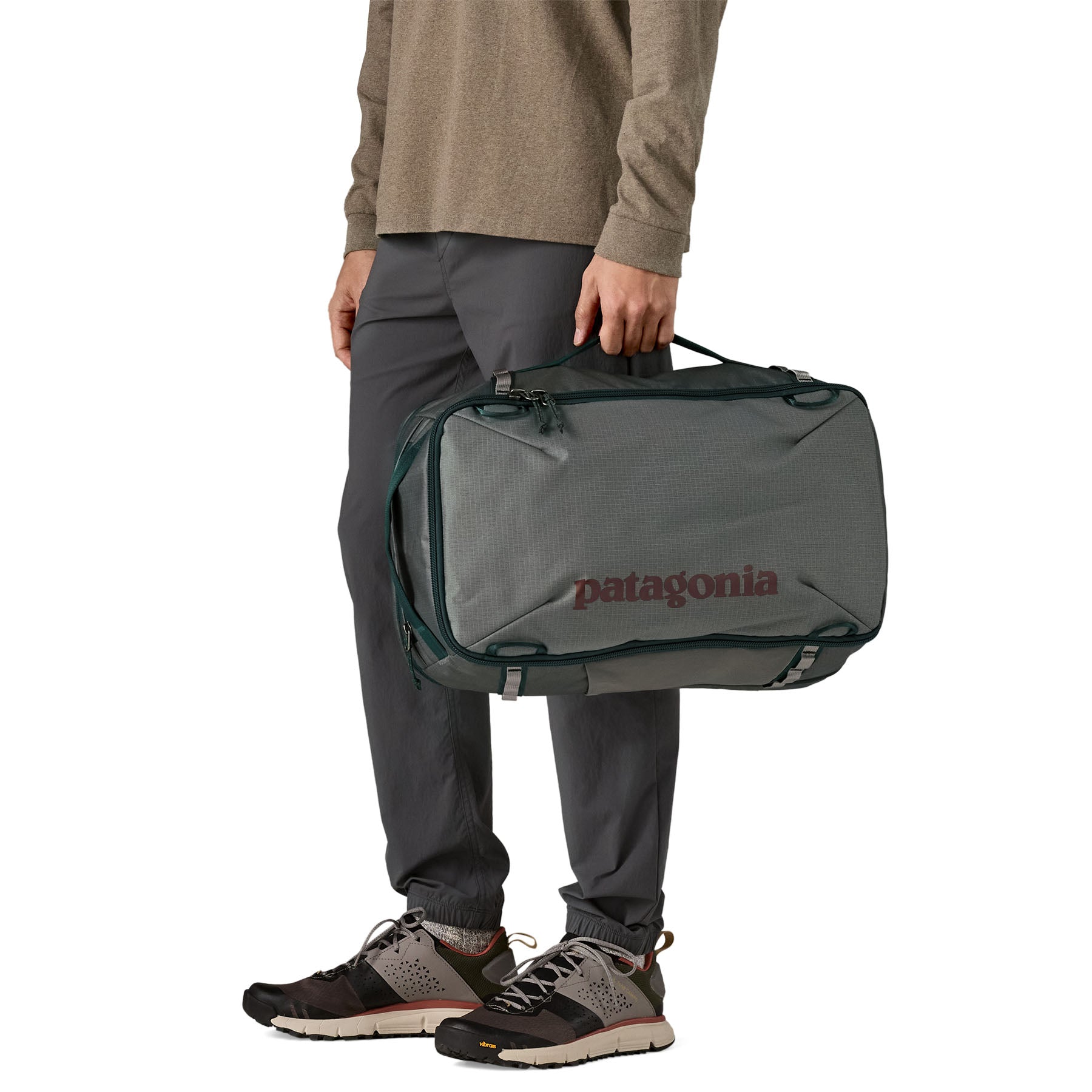 patagonia 黒 ボストンバッグ　MLC 30L Patagonia Black Hole® Mini MLC® 30L – The Basin Apparel