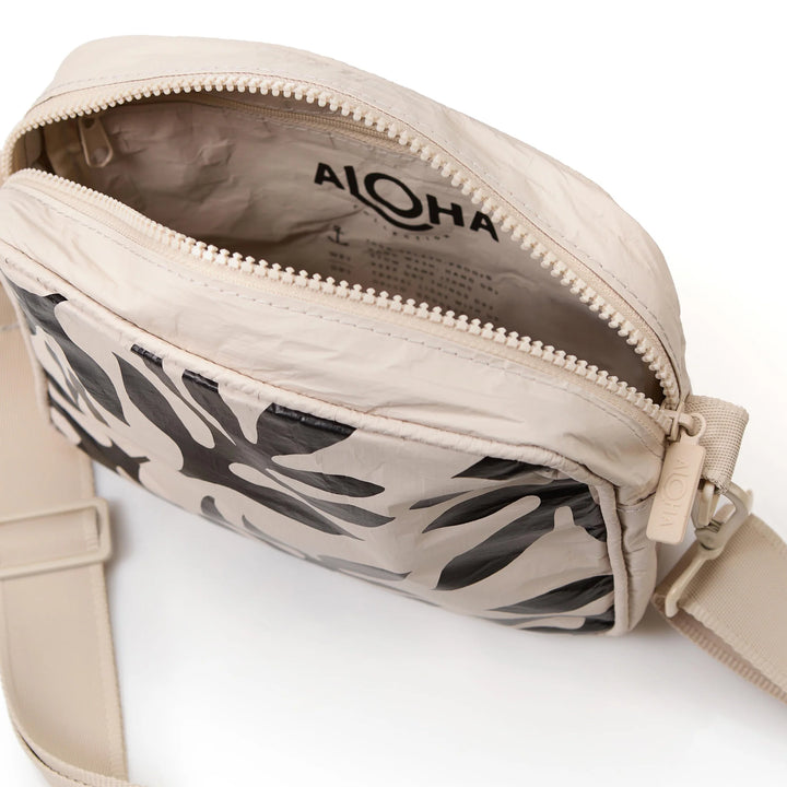 ALOHA: Ola Le Tour - Black on Sandstone